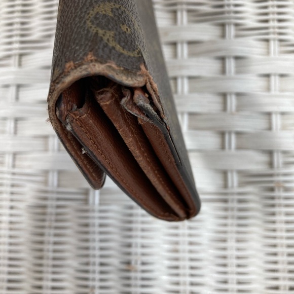 Louis Vuitton Sarah leather wallet. Used condition - Picture 5 of 10